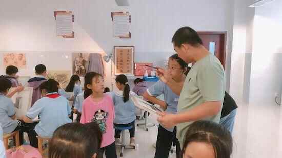 寒亭区霞飞路小学举行综合实践课程展示汇报活动