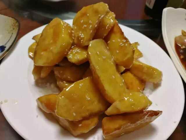 红花绿叶潍州城，美食美景潍坊里！潍坊潍城区园林品尝特色美食！