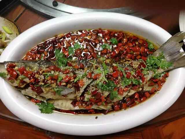 红花绿叶潍州城，美食美景潍坊里！潍坊潍城区园林品尝特色美食！
