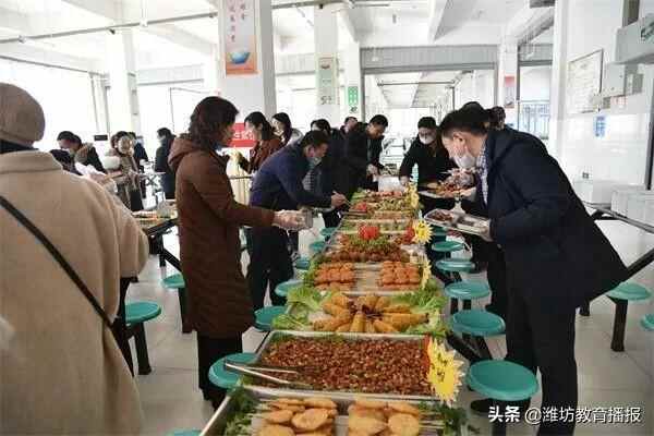 昌邑市文山中学：打造特色美食，共赴味蕾盛宴