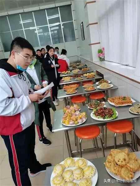 昌邑市文山中学：打造特色美食，共赴味蕾盛宴