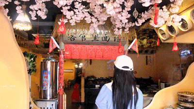 舌尖上的中国“泥巴炉子柴火饭”来诸城了，一秒带你回到小时候