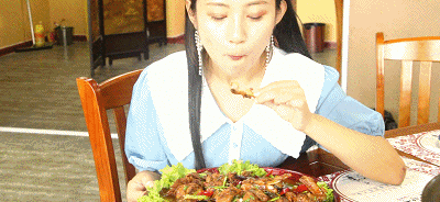 舌尖上的中国“泥巴炉子柴火饭”来诸城了，一秒带你回到小时候