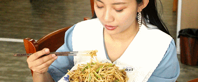 舌尖上的中国“泥巴炉子柴火饭”来诸城了，一秒带你回到小时候