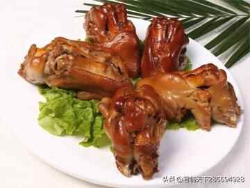 美食推荐：诸城熏猪蹄、剁椒鲜汁鸡、红酒炖牛肉制作方法