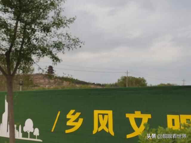 春天四月梨花小镇游，特色猪脸和梨花水饺不可少，这美食你可知道