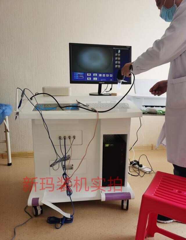 肛肠治疗仪安装培训完毕