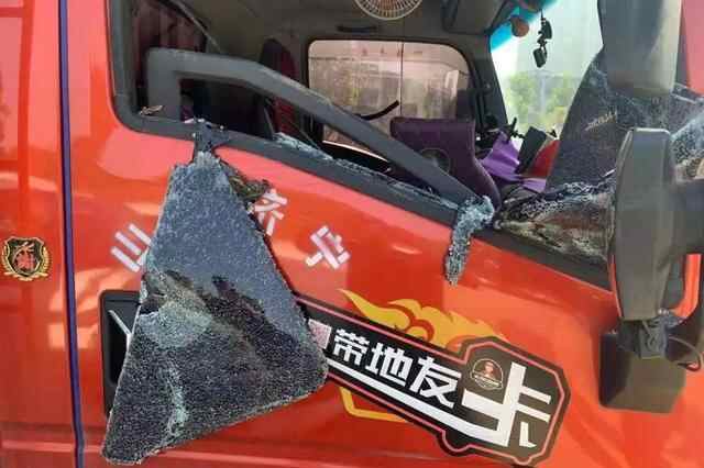 火速！26小时速破砸车玻璃盗窃财物案