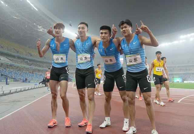 济宁小伙解玉强，山东队夺田径男子4X200米接力冠军