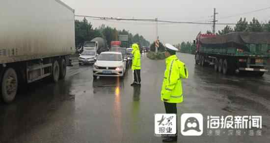 济宁交**积极做好雨天道路交通管控