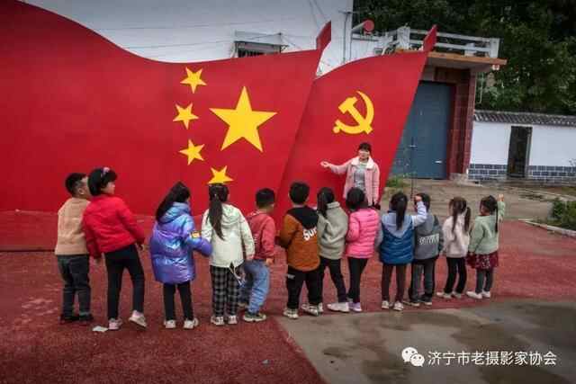 祝愿祖国 繁荣昌盛—济宁市老摄协推出网上会员作品展