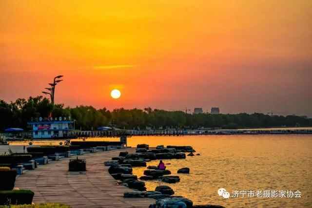 祝愿祖国 繁荣昌盛—济宁市老摄协推出网上会员作品展