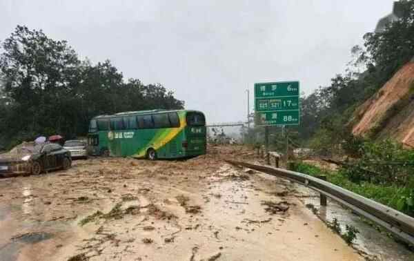 **惕！济宁局部大暴雨！八条与暴雨天气有关的消防安全...