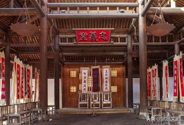 梁山有位好汉，其实是“朝廷奸细”，施耐庵在取名时就已经透露