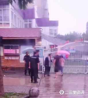 普惠园委托协议竟为宣传之用？山东济宁嘉祥县盛世花园幼儿园被物业锁门