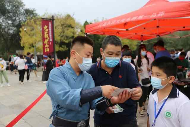 水泊梁山“国庆假期有看头、有玩头、还有大碗的美酒，