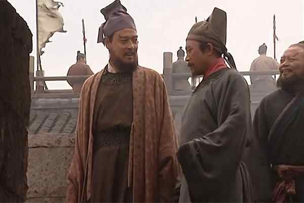 初登梁山，宋江体验多重考验，以替天行道为自己笼络人心