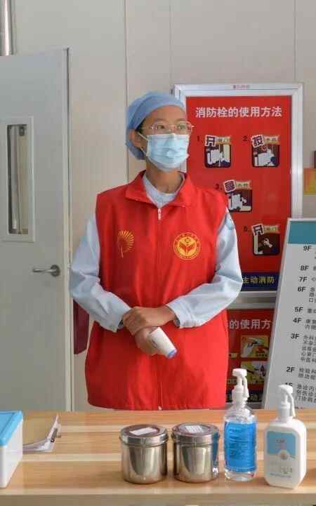 汶上县人民医院：主动引导温情服务，“志愿红”让医院更有温度