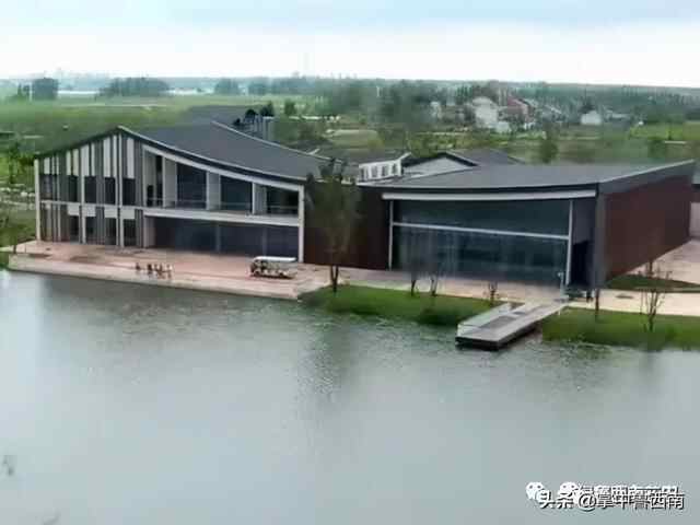 今年国庆节，鱼台很多人都来到这个地方旅游