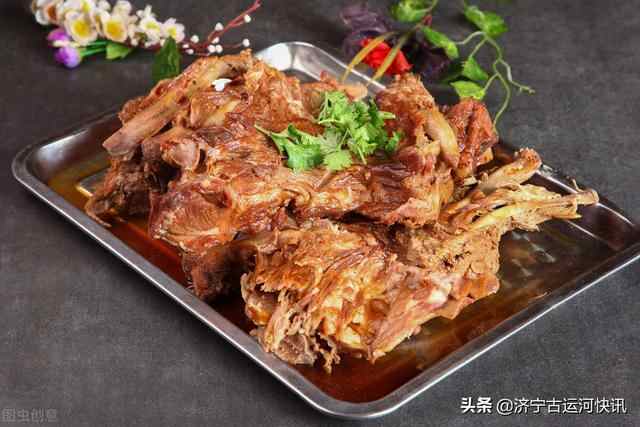 济宁兖州颜店后郗村南瓜炖驴肉，童年幻想的幸福新时代化为现实