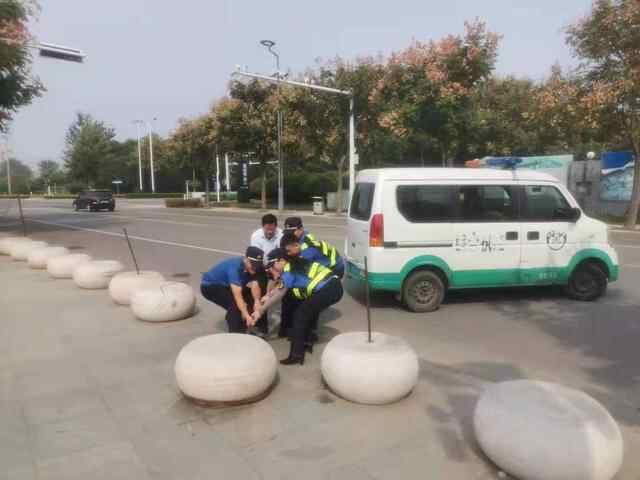 国庆我在岗丨金乡城管“不打烊”提升城市“颜值”