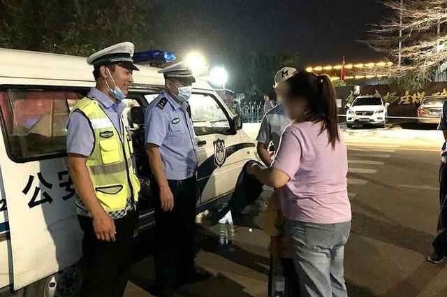 平安有我·祖国万疆丨兖州公安国庆暖心服务“不打烊”
