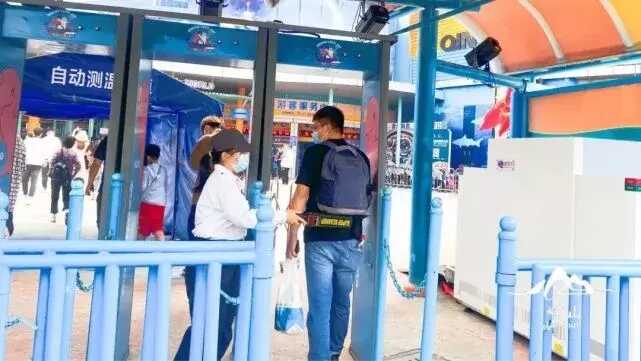 国庆假期游客们打卡崂山后，留下了这样的八条印象……