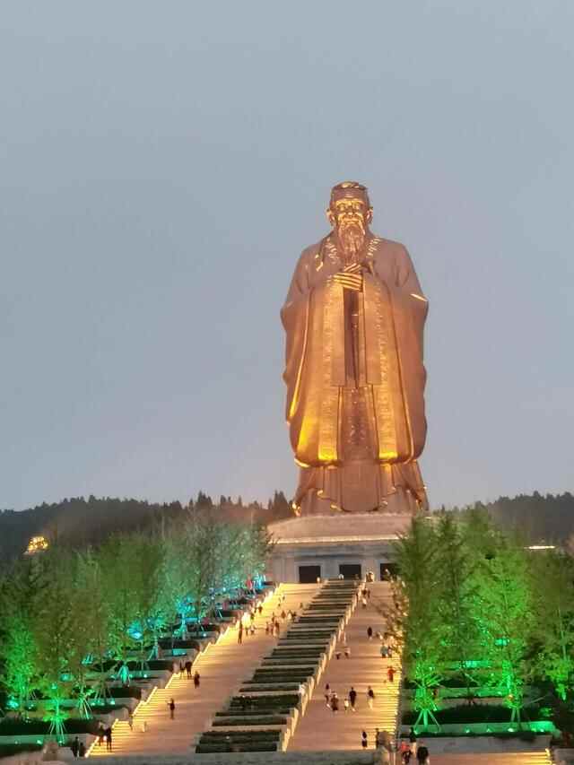 曲阜尼山圣境商业策划是成功的，但是旅游门票钱不值