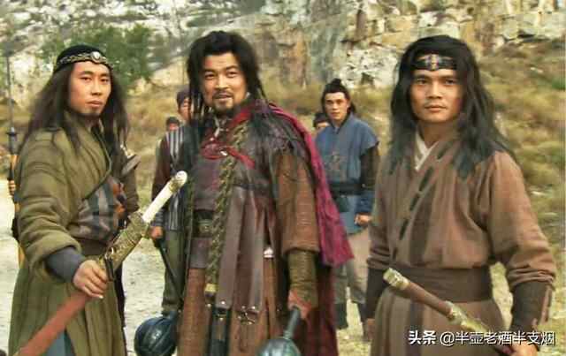 梁山七个三人组：清风山三盗垫底，有几伙能打赢鲁智深武松杨志？