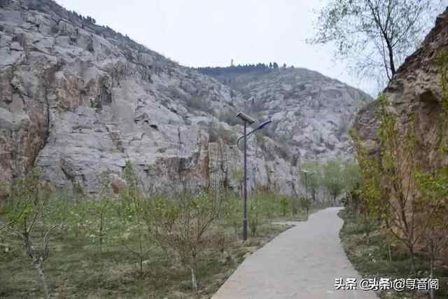 90年代，山东梁山人民断然拒绝了日本为战犯建庙的请求
