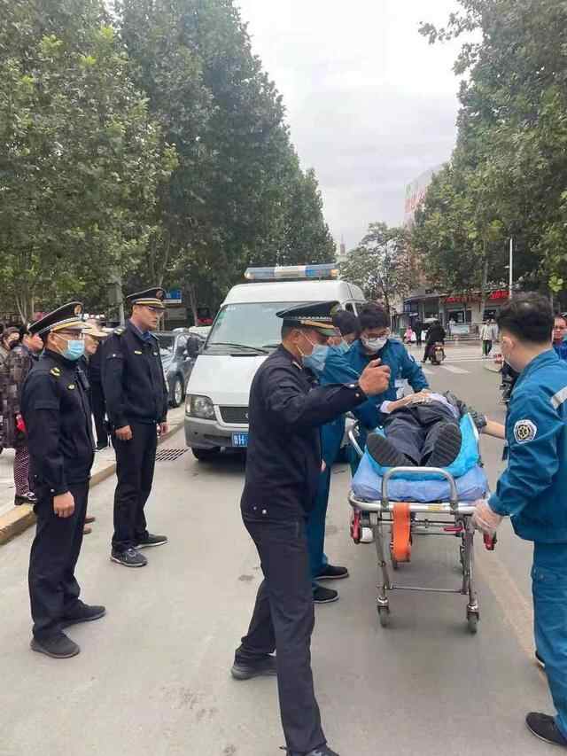 巡查中遇突发情况，任城综合执法队员伸出援手