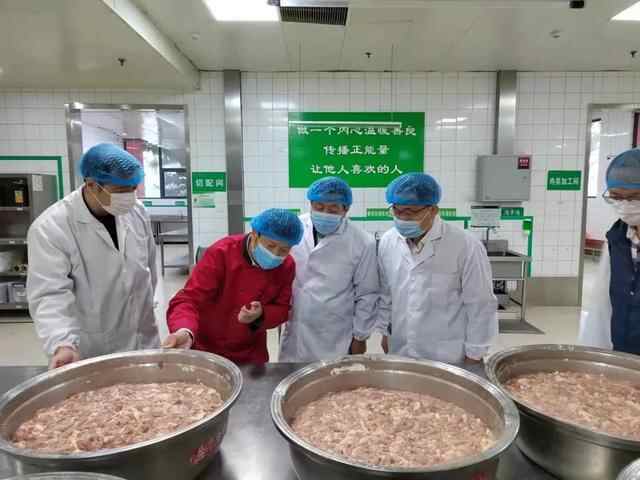 市市场监管局、市教育局、市公安局联合开展学校食堂食品安全飞行检查