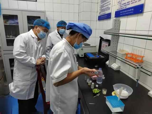 市市场监管局、市教育局、市公安局联合开展学校食堂食品安全飞行检查