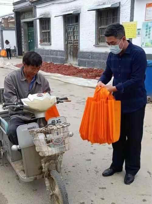 金乡县自然资源和规划局积极开展？“干部一线支农、助力秋收秋种”活动