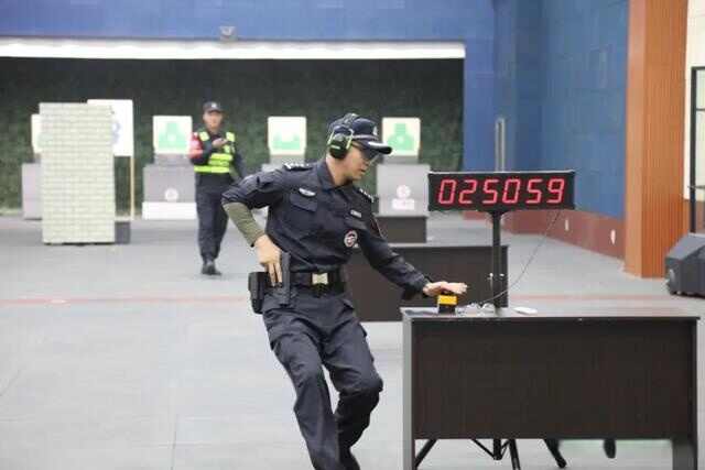 飒！济宁公安特巡警综合技能比武竞赛震撼来袭