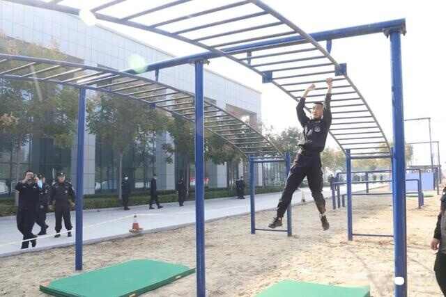 飒！济宁公安特巡警综合技能比武竞赛震撼来袭
