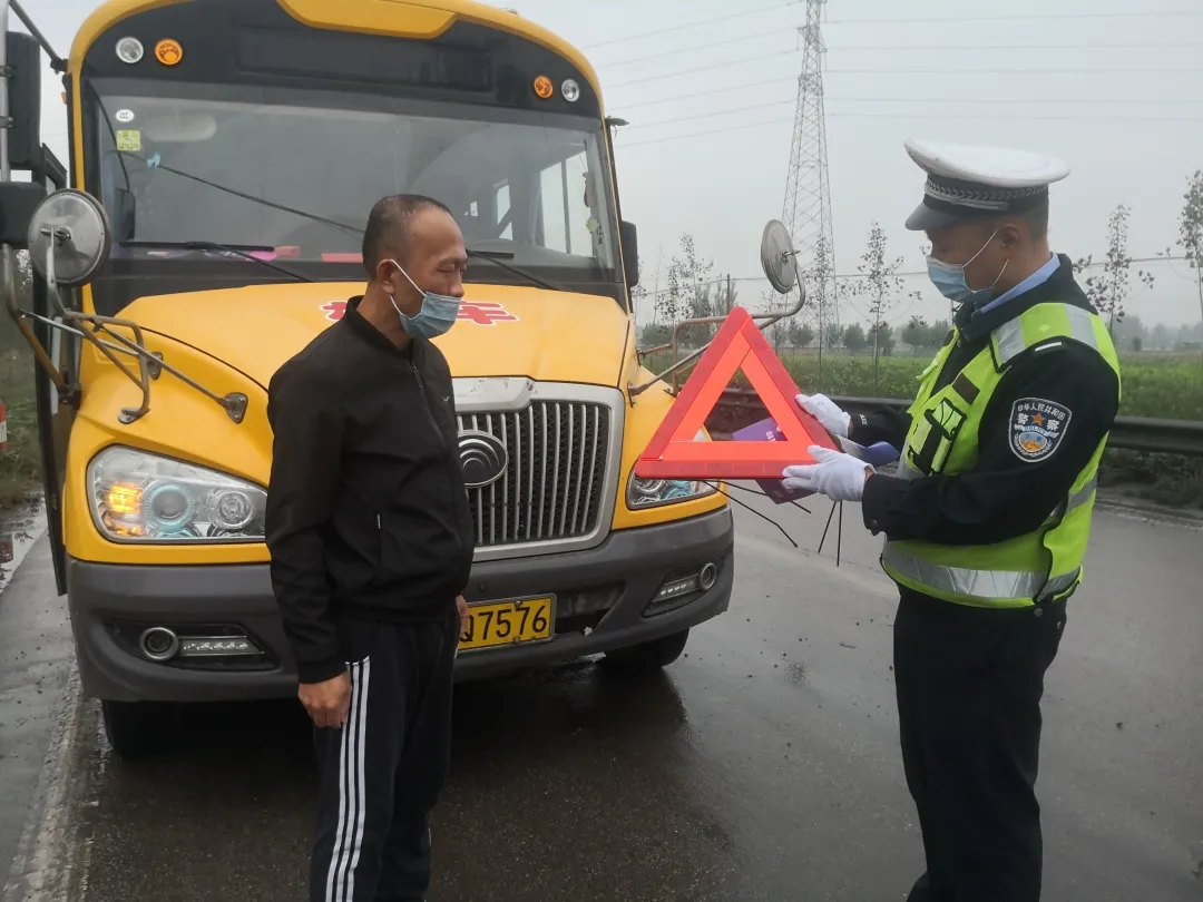 文明出行 | 邹城交警开展城区道路交通“大整治、大宣传”行动
