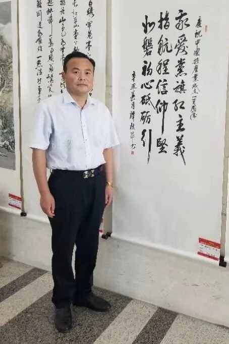 【乡土文学】谭桂昂|| 墙头草（外三首）