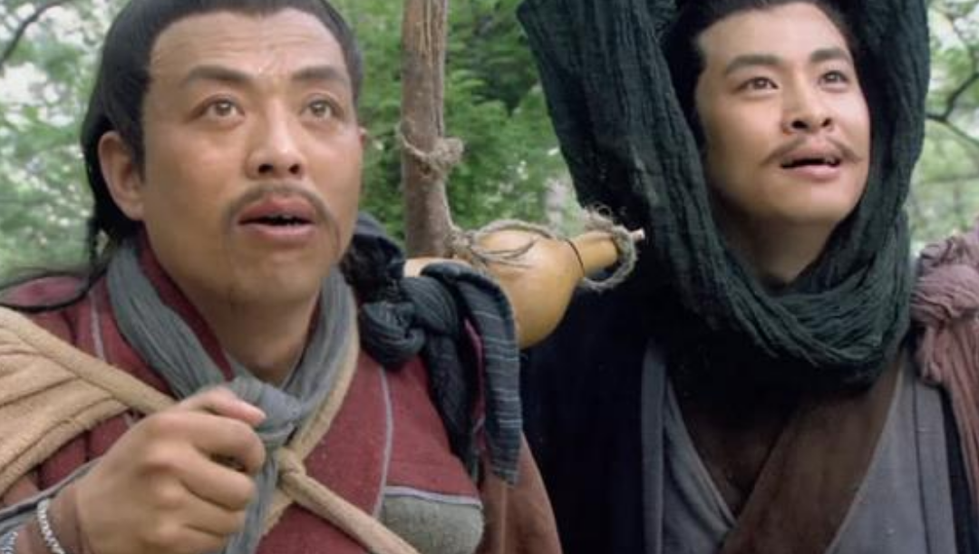 梁山这个三人组能够呼风唤雨，二龙山三巨头比不过，宋江也惹不起
