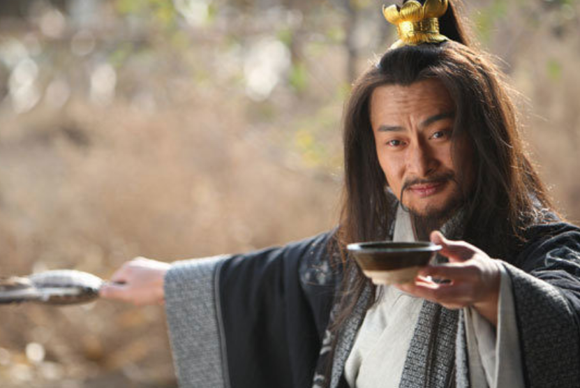 梁山这个三人组能够呼风唤雨，二龙山三巨头比不过，宋江也惹不起