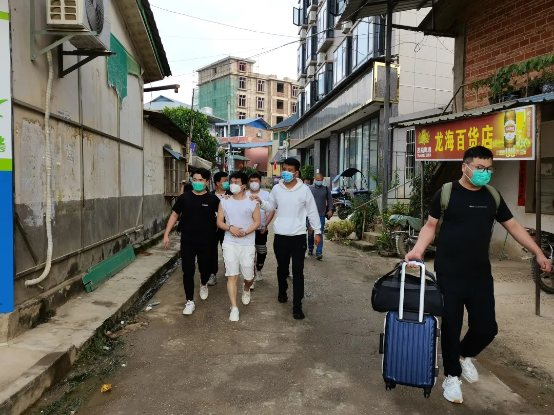 6天6夜跨越6省行程6000公里！7名电信诈骗嫌疑人被押解回济宁