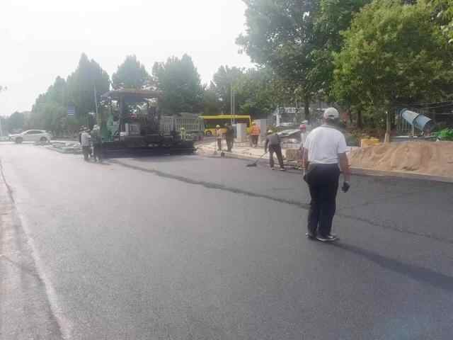 曲阜提升道路“颜值”打造精致城市