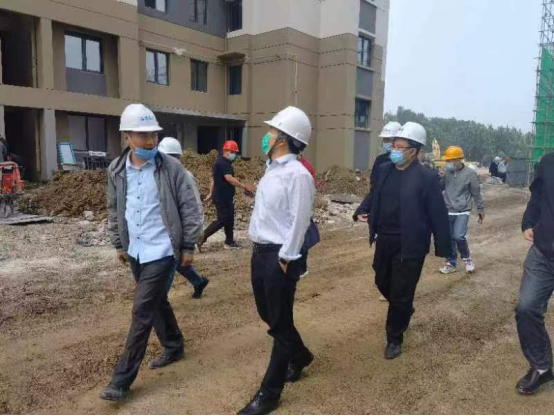 济宁任城区二十里铺街道梁马村提前完成高铁拆迁群众回迁安置工作