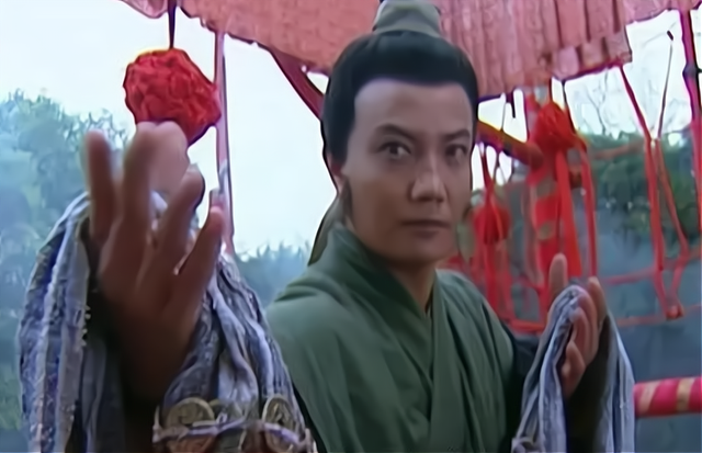 梁山108将为何结局那么凄惨？你看宋江在招安前后，干了2件什么事