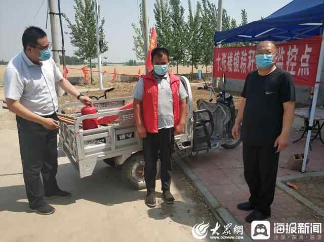 嘉祥县大张楼镇纪委严禁焚烧秸秆建设生态家园