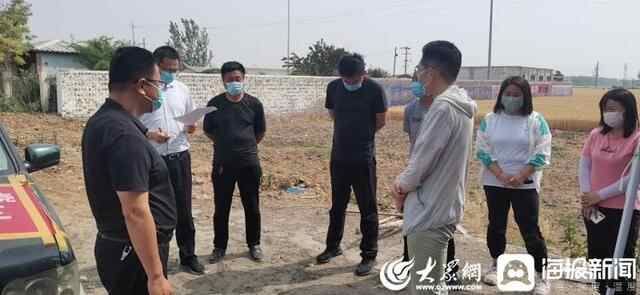 嘉祥县大张楼镇纪委严禁焚烧秸秆建设生态家园