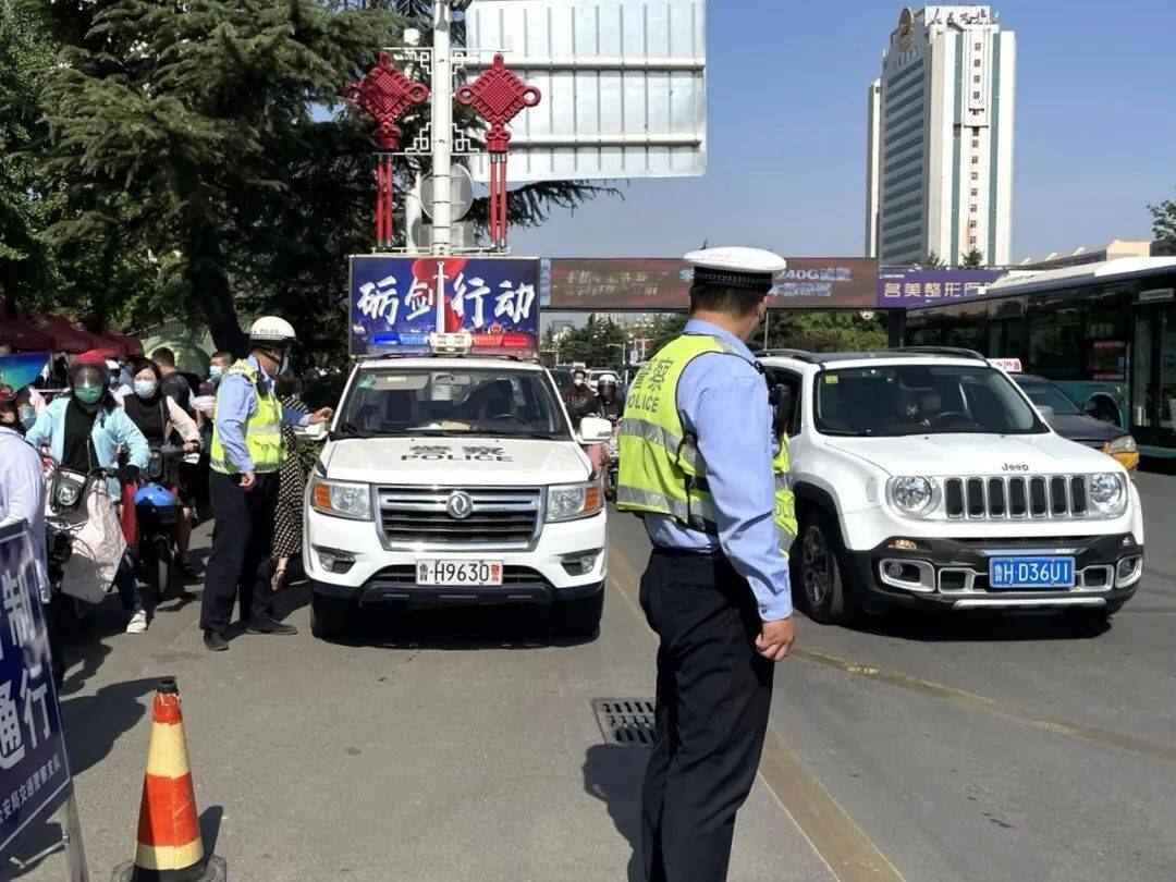 现场直击丨济宁高新区多部门全力护航助高考学子圆梦！