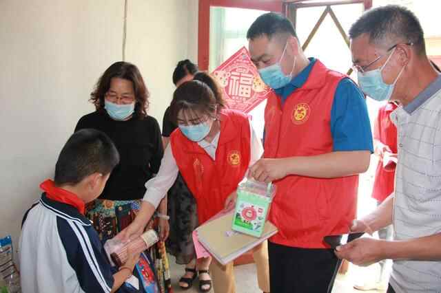 汶上县人社局组织开展“庆祝六一情系儿童”主题活动
