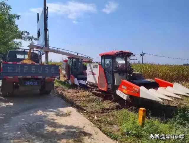 嘉祥县农机服务中心积极应对连阴雨天气 切实组织好秋季农机化生产