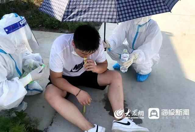 “我年轻，我先上！”兖州公安00后辅警晕倒在防疫一线